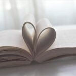 BOOK_PAGES_IN_HEART_SHAPE (1)